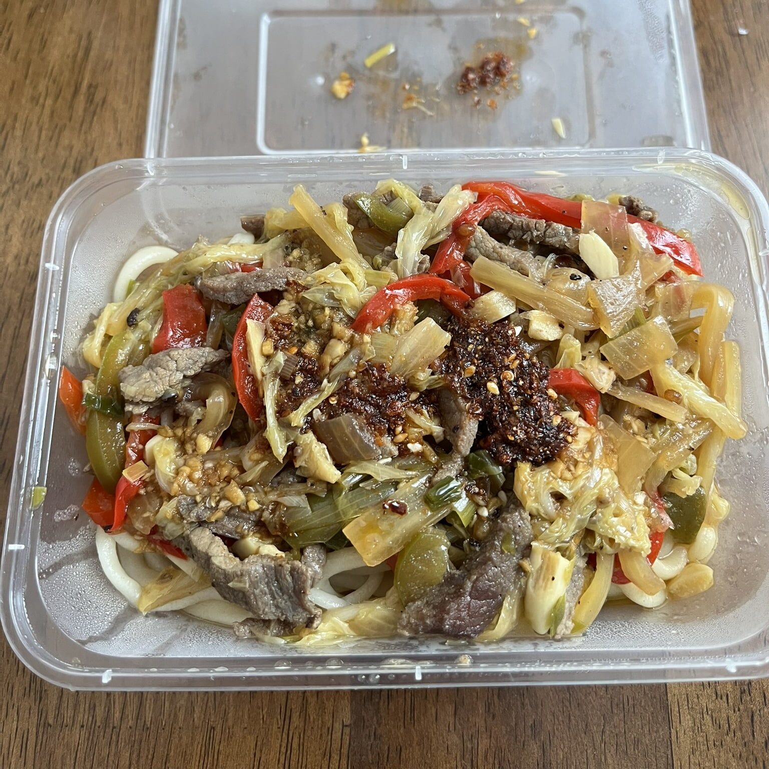 【現在出店無し】中華料理　酸っぱ辛い手打っぽい麺と薄皮包子のお店